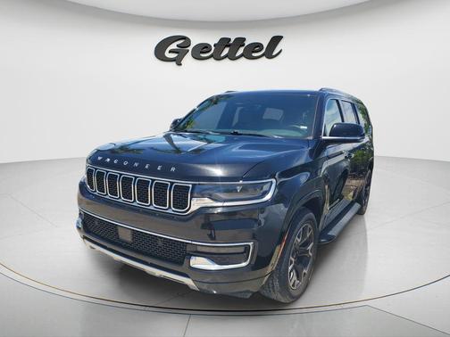 Diamond Black Crystal Pearlcoat 2023 Jeep Wagoneer L Series III 4x2