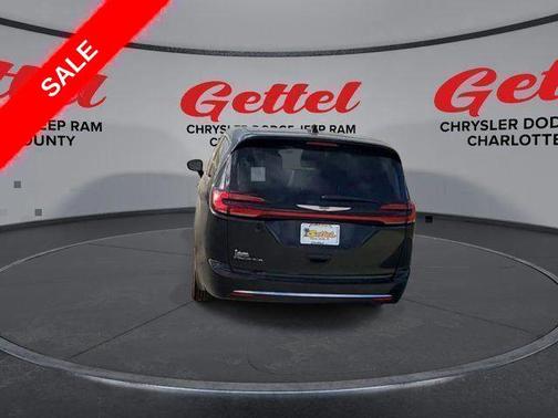 2025 Chrysler Pacifica L
