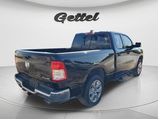 Diamond Black Crystal Pearlcoat 2021 RAM 1500 Big Horn/Lone Star