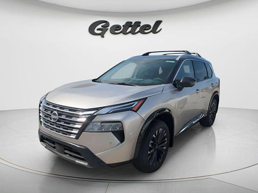 Champagne Silver Metallic/Super Black 2026 Nissan Rogue Platinum