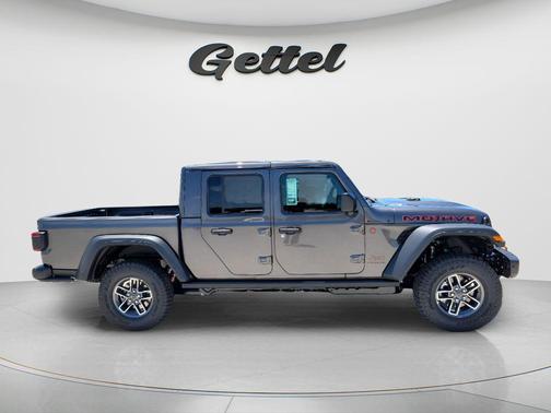 Granite Crystal Metallic Clearcoat 2026 Jeep Gladiator Mojave 4x4
