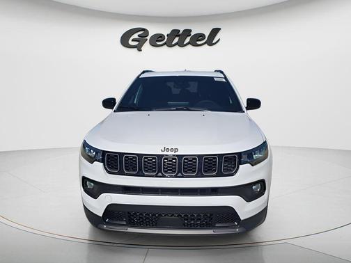 Bright White Clearcoat 2026 Jeep Compass Latitude