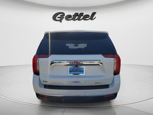 White Frost Tricoat 2021 GMC Yukon SLT