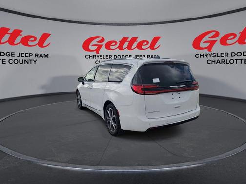 2026 Chrysler Pacifica L