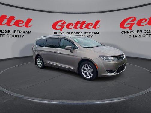 2018 Chrysler Pacifica Touring-L