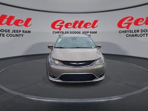 2018 Chrysler Pacifica Touring-L