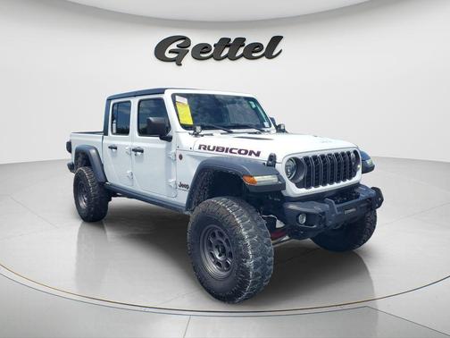 Bright White Clearcoat 2024 Jeep Gladiator Rubicon