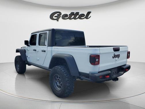 Bright White Clearcoat 2024 Jeep Gladiator Rubicon