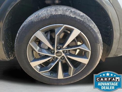 2023 Audi Q5 45 S line Premium Plus