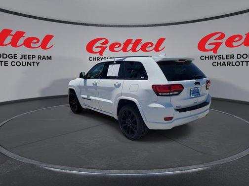 2021 Jeep Grand Cherokee Laredo