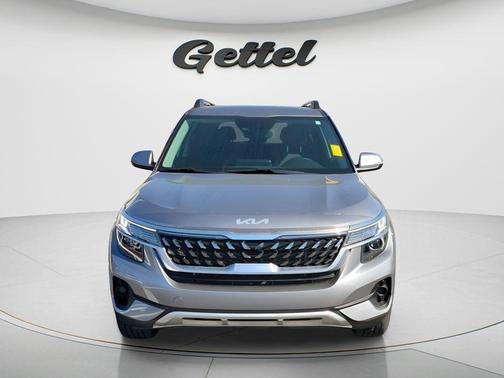 Steel Gray 2023 Kia Seltos Nightfall Edition