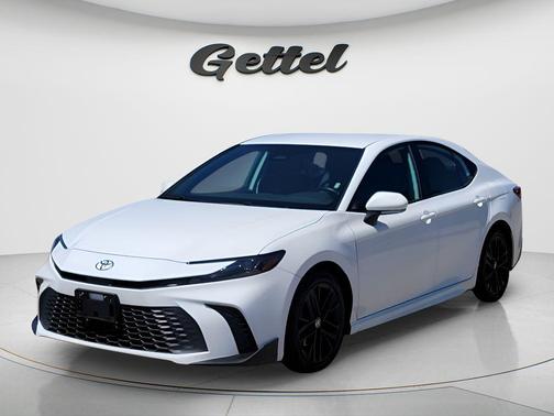 Ice Cap 2025 Toyota Camry SE