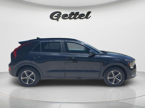 Aurora Black Pearl 2025 Kia Niro EX