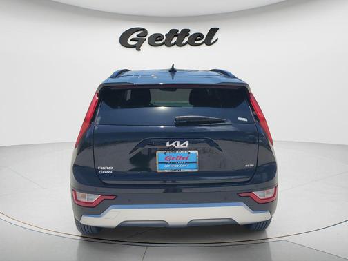 Aurora Black Pearl 2025 Kia Niro EX