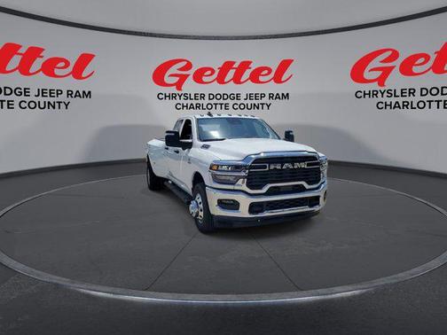 2025 RAM 3500 Tradesman Crew Cab 4x2 8' Box