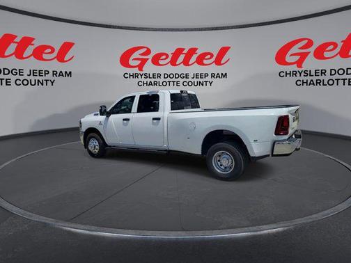 2025 RAM 3500 Tradesman Crew Cab 4x2 8' Box