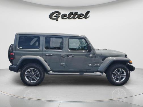 Sting-Gray Clearcoat 2020 Jeep Wrangler Unlimited Sahara