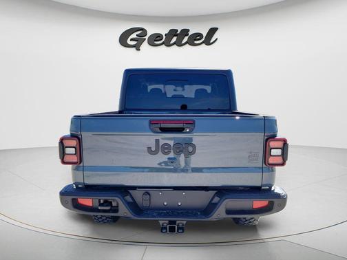 Anvil Clearcoat 2026 Jeep Gladiator Willys 4x4