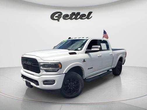 Bright White Clearcoat 2021 RAM 2500 Laramie Crew Cab 4x4 6'4' Box