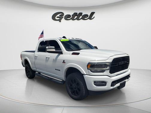 Bright White Clearcoat 2021 RAM 2500 Laramie Crew Cab 4x4 6'4' Box