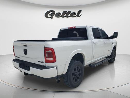 Bright White Clearcoat 2021 RAM 2500 Laramie Crew Cab 4x4 6'4' Box