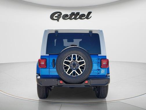 Hydro Blue Pearlcoat 2026 Jeep Wrangler 4-Door Sahara 4x4