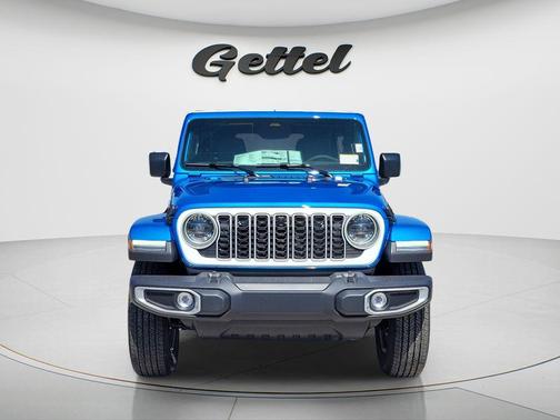 Hydro Blue Pearlcoat 2026 Jeep Wrangler 4-Door Sahara 4x4