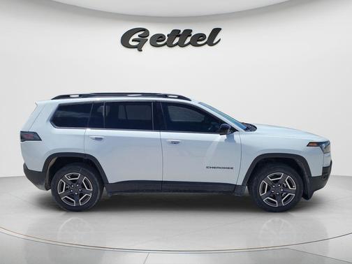 Bright White Clearcoat 2026 Jeep Cherokee Limited