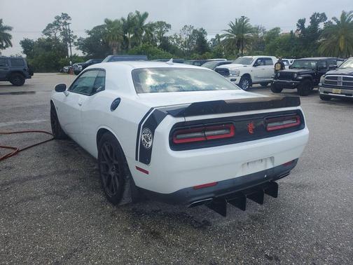 2016 Dodge Challenger R/T Scat Pack