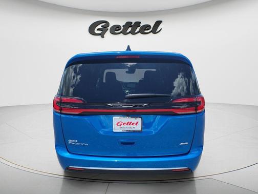 Hydro Blue Pearlcoat 2027 Chrysler Pacifica L