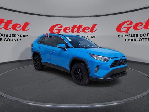 2020 Toyota RAV4 XLE