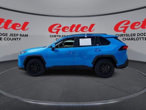 2020 Toyota RAV4 XLE