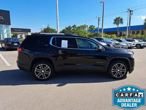 2022 GMC Acadia FWD SLT