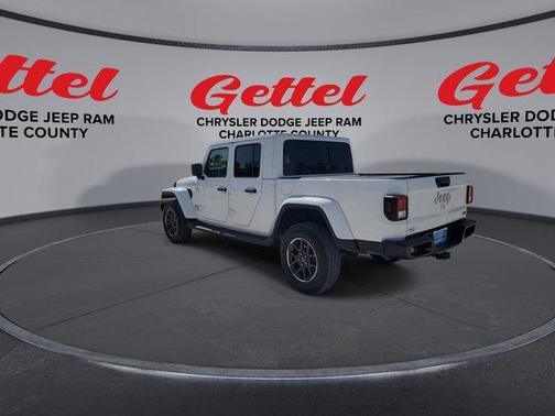 2022 Jeep Gladiator Overland