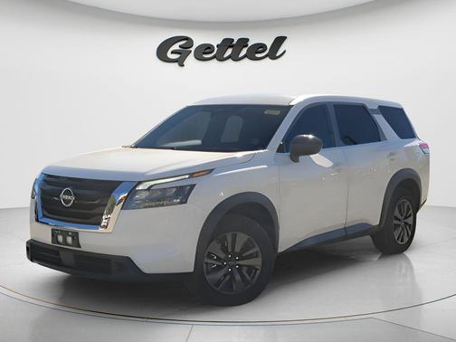 2023 Nissan Pathfinder S FWD
