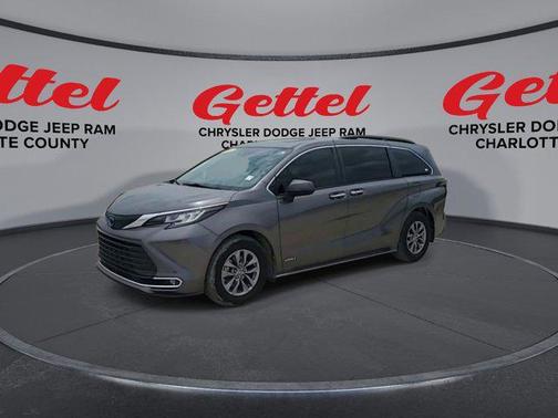 2021 Toyota Sienna XLE 7 Passenger