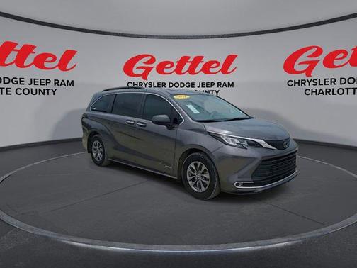 2021 Toyota Sienna XLE 7 Passenger