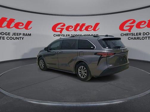 2021 Toyota Sienna XLE 7 Passenger