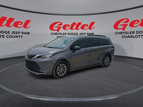 2021 Toyota Sienna XLE 7 Passenger