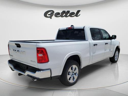 Bright White Clearcoat 2026 RAM 1500 Big Horn/Lone Star