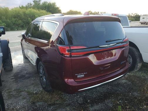 2021 Chrysler Pacifica Hybrid Limited