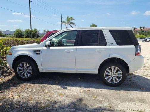 2014 Land Rover LR2 Base