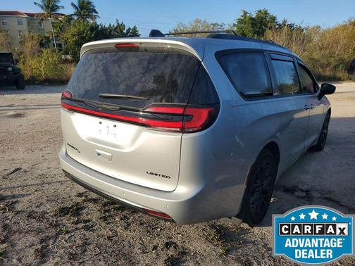 2023 Chrysler Pacifica Limited