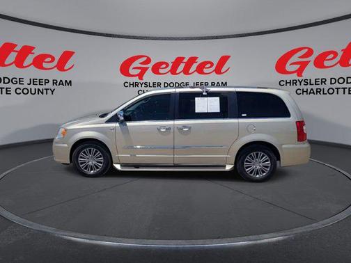 2014 Chrysler Town & Country Touring-L