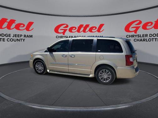 2014 Chrysler Town & Country Touring-L