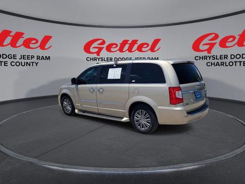 2014 Chrysler Town & Country Touring-L