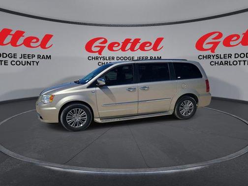 2014 Chrysler Town & Country Touring-L