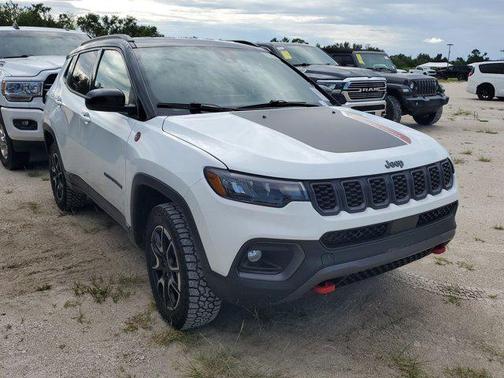 2024 Jeep Compass Trailhawk