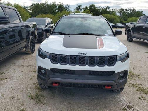 2024 Jeep Compass Trailhawk