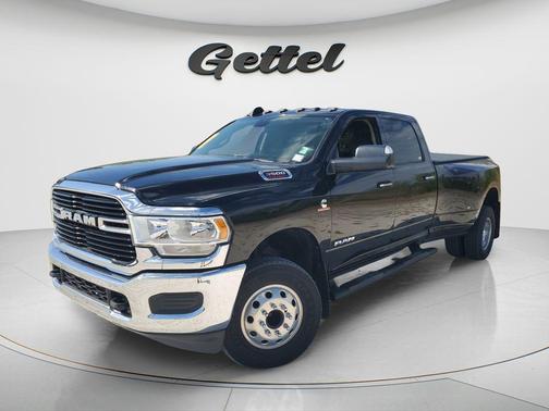 2019 RAM 3500 Big Horn Crew Cab 4x4 8' Box